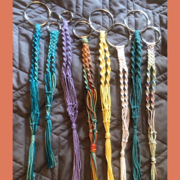 Large macrame plant hanger - Picture 7 of 8